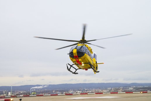 2024-12-23_PM-ADAC-Luftrettung_Neuer-Fünfblattrotor-CHR77_Foto Peter Pulkowski.jpg