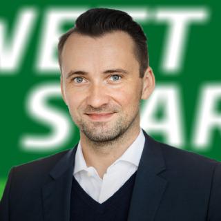 Mandla war zuvor über 13 Jahre bei Hertha BSC in verschiedenen Positionen tätig, zuletzt bis 2017 als Leiter Marketing und Event. Vor dem Wechsel zu Wettstar war Mandla als Marketingberater für diverse Berliner Immobilienunternehmen und Projektentwickler tätig.