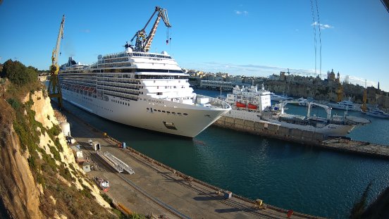 MSC Magnifica entering Palumbo Malta Shipyard.jpg