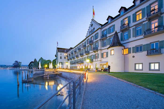 Konstanz-Ufer-Inselhotel-Biergarten-Terrasse-Abend-01_Copyright_MTK_Chris-Danneffel.jpg