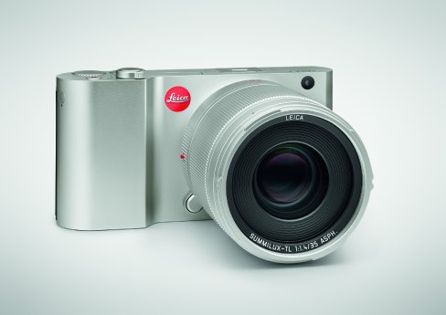 Leica T mit Summilux TL 35 mm Objektiv.jpg
