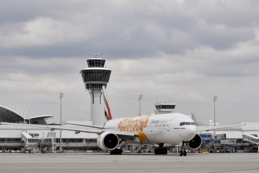 Emirates_kehrt_nach_Muenchen_zurueck_(2)_Credit_ATF_Pictures_(Flughafen_Muenchen).jpg