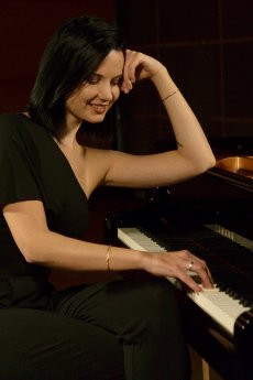 Sarah Straub 1, 2017, Copyright Andreas Schmalfeldt.jpg