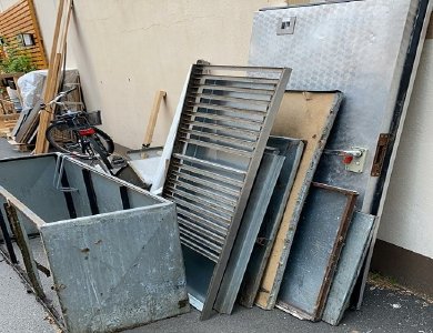Schrottabholung für die Kunden kostenlos im Bonn Stadtgebiet und dem übrigen Ruhrgebiet ab