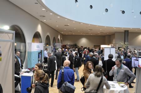 Die begleitende Fachausstellung zeigt neue Produkte und Lösungen aus allen Bereichen des Schadstoffmanagements / Foto: B+B Bauenim Bestand