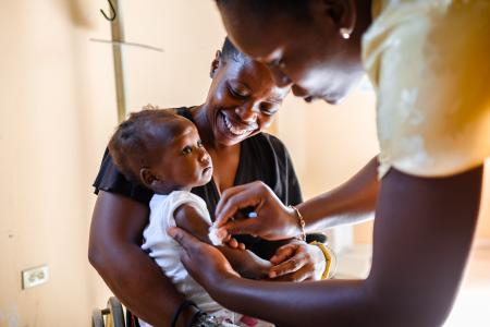 Das Medikamentenhilfswerk action medeor warnt: Corona verschärft den Kampf gegen andere Krankheiten wie Malaria, Tuberkulose oder HIV/Aids