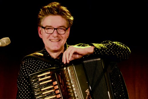 01.05. Freezy Fingers.jpg