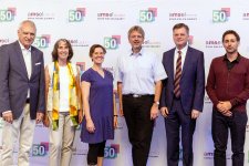 von links: Adam Michel, Vorsitzender der AMSEL und die Referenten des Thementags, Regina Huber, Lisa Schatz, Prof. Dr. med. Peter Flachenecker, Dr. med. Martin Rösener und Michael Hägle © AMSEL e.V. / Frank Eppler