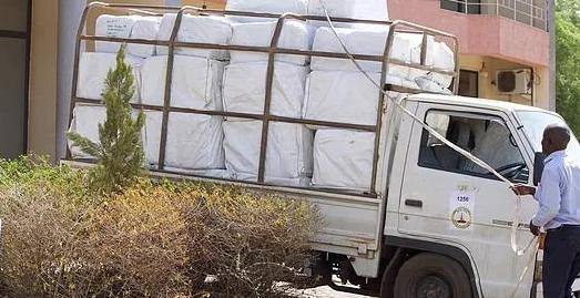 Lastwagen mit Moskitonetzen, © Foto: East-Central Africa Division News