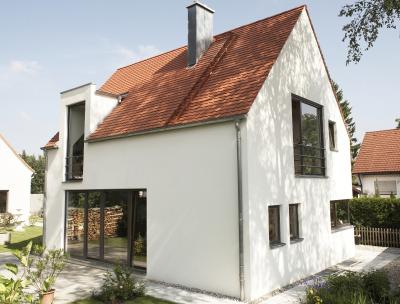 Flexibel bis ins Alter: Ein Ziegelhaus passt sich den Bedürfnissen seiner Bewohner an, sodass sie hier ein Leben lang komfortabel wohnen können / Bild: Unipor, München