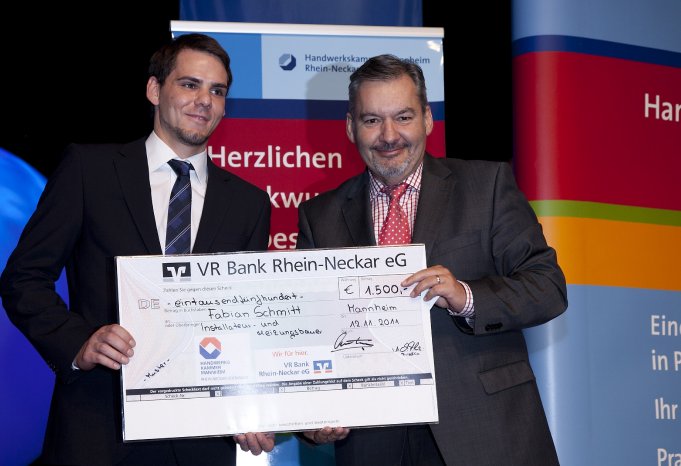 pri11159_Meisterfeier 2011_Förderpreis der VR-Bank Rhein-Neckar an Fabian Schmitt.JPG