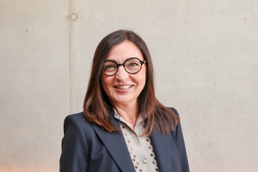 Neue_Fränkische_Weinbaupräsidentin_Barbara_Becker.jpg