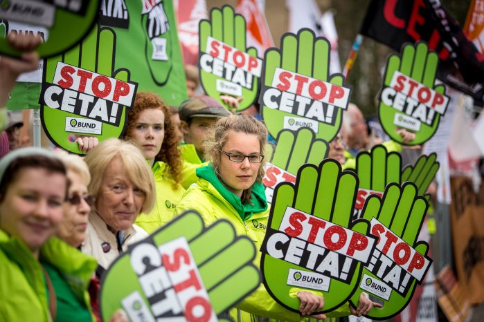 BUND-gegen-CETA_Foto_Jörg-Farys-BUND.jpg