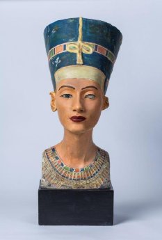 Altenburg Nofrotete Kober_klein.jpg