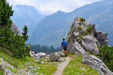 In Bosnien-Herzegowina genießen Wanderer unberührte Landschaften