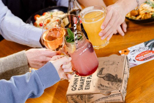 CDS Digital Detox Erste Getränkerunde aufs Haus.jpg