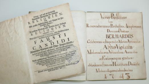 Titelbilder der beiden rückerstatteten Werke von 1726 bzw. 1743