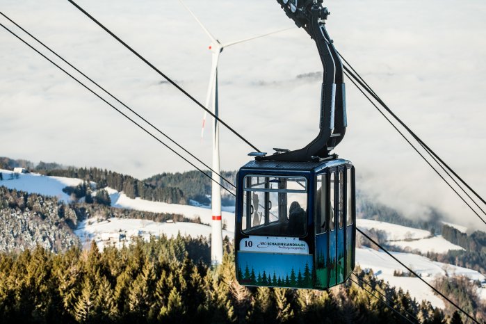 CopyrightAnjaThölking_VAG_Schauinslandbahn_Schnee_Windräder_Dezember2024-27.jpg