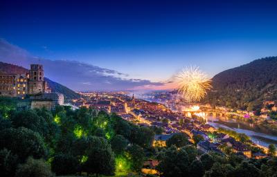 Die legendären Schlossbeleuchtungen locken drei Mal im Jahr tausende Besucher in die Stadt, © Heidelberg Marketing GmbH, Fotograf: Tobias Schwerdt