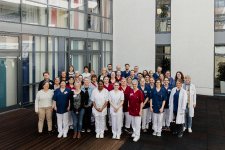 Ein Teil des Teams rund um die Kinder- und Jugendmedizin der Städtischen Kliniken Mönchengladbach mit Chefärztin Dr. med. Sabine Keiser.