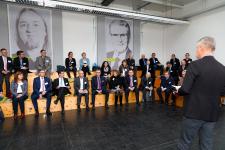 Beim Bildungspanel der IJF erörterten Vertreter aus Bildung, Forschung, Wirtschaft und Politik Erfordernisse, Chancen und Herausforderungen nachhaltiger MINT-Bildung. Dr. Gunther Schunk (re.), Kommunikationschef von Vogel Business Media, begrüßte die hochkarätigen Gäste im Namen der Vogel Stiftung in der Vogel Gründerwerkstatt / Foto: IJF/Andreas Grasser