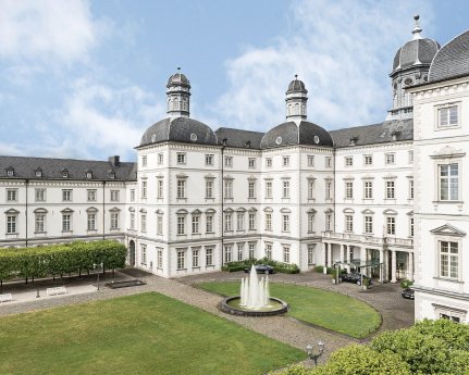 Althoff-Grandhotel-Schloss-Bensberg_Au-enansicht_Copyright-Althoff-COLLECTION-2-low-res.jpg