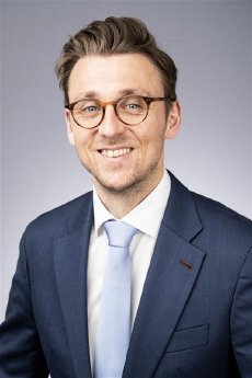 Dr-Philipp-Renz-privat.jpg