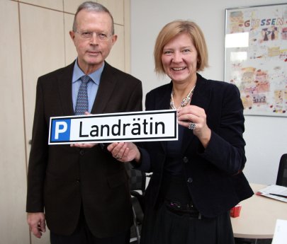 parkplatzschild.JPG