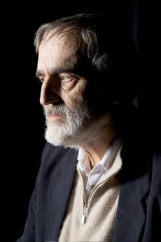 Lachenmann (c) Breitkopf&Härtel  Foto Astrid Karger.jpg