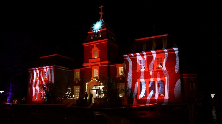 24_12_16 Sielhof-Park in Flammen.JPG