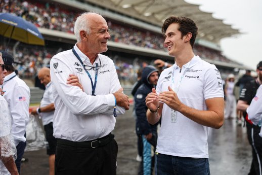 PEUGEOT Sport Fahrer Théo Pourchaire (6).jpg