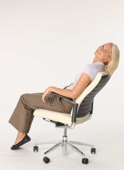 ios - Der Bürostuhl ios ist mit dem Rückenlehnenkonzept eflex ausgestattet. Dies bedeutet, .jpg
