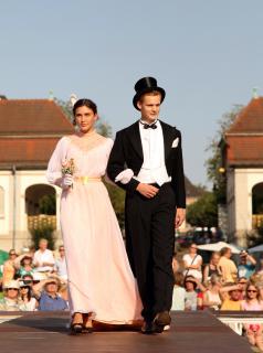 Jugendstilfestival: Die Mode um 1900 ist beim Festival allgegenwärtig / Foto: BNST