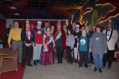 Narrenrunde mit Dieter Goldschmitt sowie Präsident, Prinz und Prinzessin im Goldschmitts zur Übergabe der Karnevalsorden mit Konvoi Motto Foto Goldschmitts