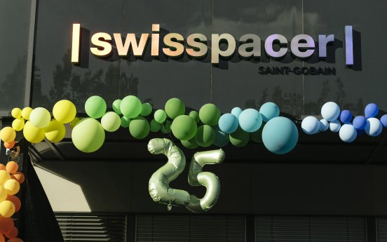 Swisspacer 25 years_1_hr.jpg