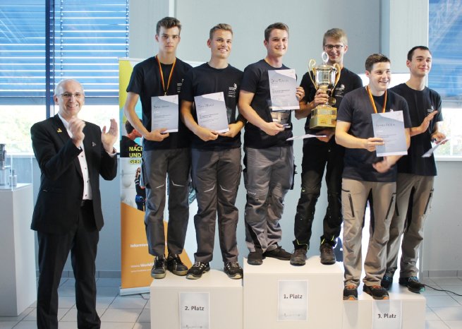 Sieger-Deutsche-Meisterschaft-Mechatronik-WorldSkills-Germany.JPG