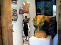 Annette Keis, Bustier