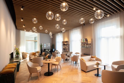 WKE_Klinik_Lobbybar_Copyright_HG_Esch
