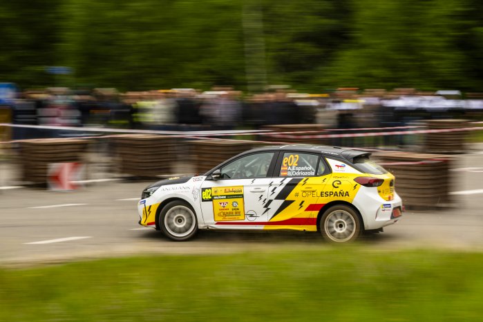 OpelMokkaGSERallyEinneuerStarimelektrischenRallyesport (14).JPG