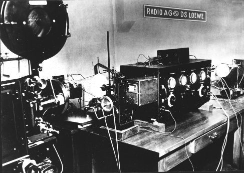 1931_Electronic TV transmission.JPG