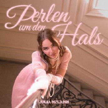 julia-meladin-perlen-um-den-hals-cover-web.jpg