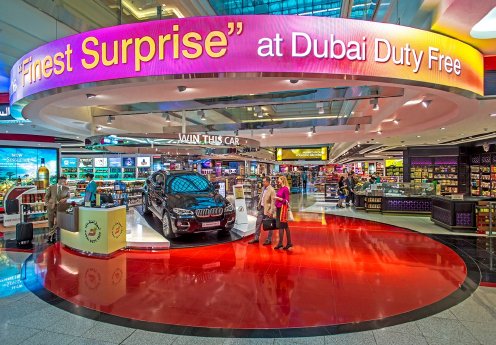 2016-10-17_Dubai_Duty_Free_im_Concourse_A_des_Dubai_International_Airport_Credit_Emirates.jpg