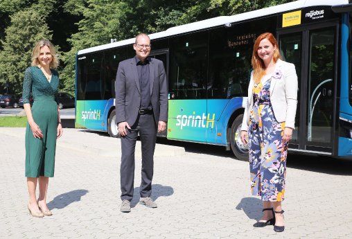 van Zadel_Hain_Franz_Bussystem sprintH wird weiter ausgebaut_Hoff, Sebas....jpg