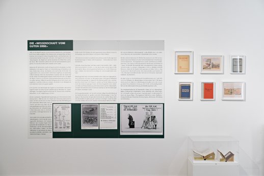 A-Gathering-of-Stories-and-Memories-Installationsansicht-fmw-2024-Foto-Janine-Erkel-42.JPG