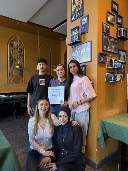 1.000 € für offenen Austausch beim gemeinsamen Kochen