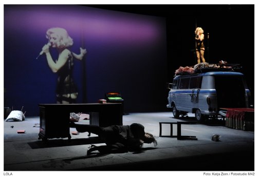 Lola Presse 5.jpg