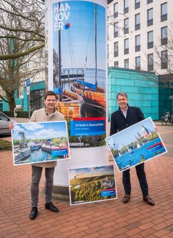 Frühjahrskampagne Visit Hannover - RP Steffen Krach  und Hans Nolte.jpg