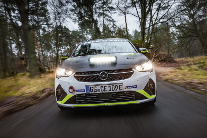 Opel-Corsa-e-Rally-513852.jpg