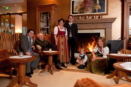 Wellnesshotel in Bodenmais: Hotel Mooshof ****superior 1912- 2012; Foto Tourismus-Marketing Bayerischer Wald