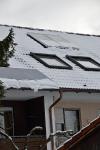 Ob mit oder ohne Schneeauflage: An frostigen Wintertagen muss das Dach Temperaturdifferenzen von 40[sup]o[/sup] C. und mehr zwischen Oberfläche und Innenraum verkraften
